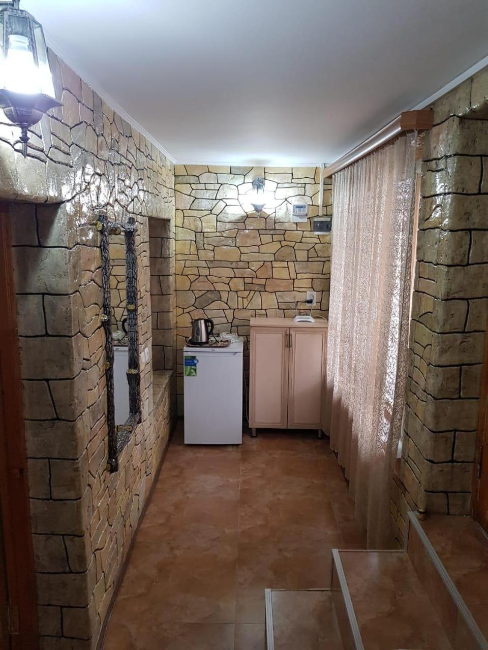 Old Yard Guest House Tbilisi ภายนอก รูปภาพ